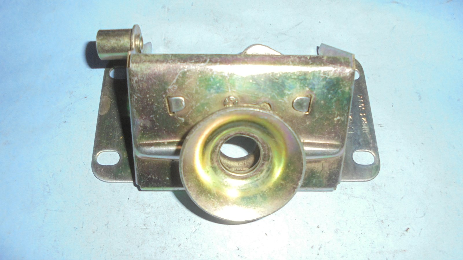 Fechadura Superior Do Capô Vw Sedan. 1200 / 1300 Até 1971